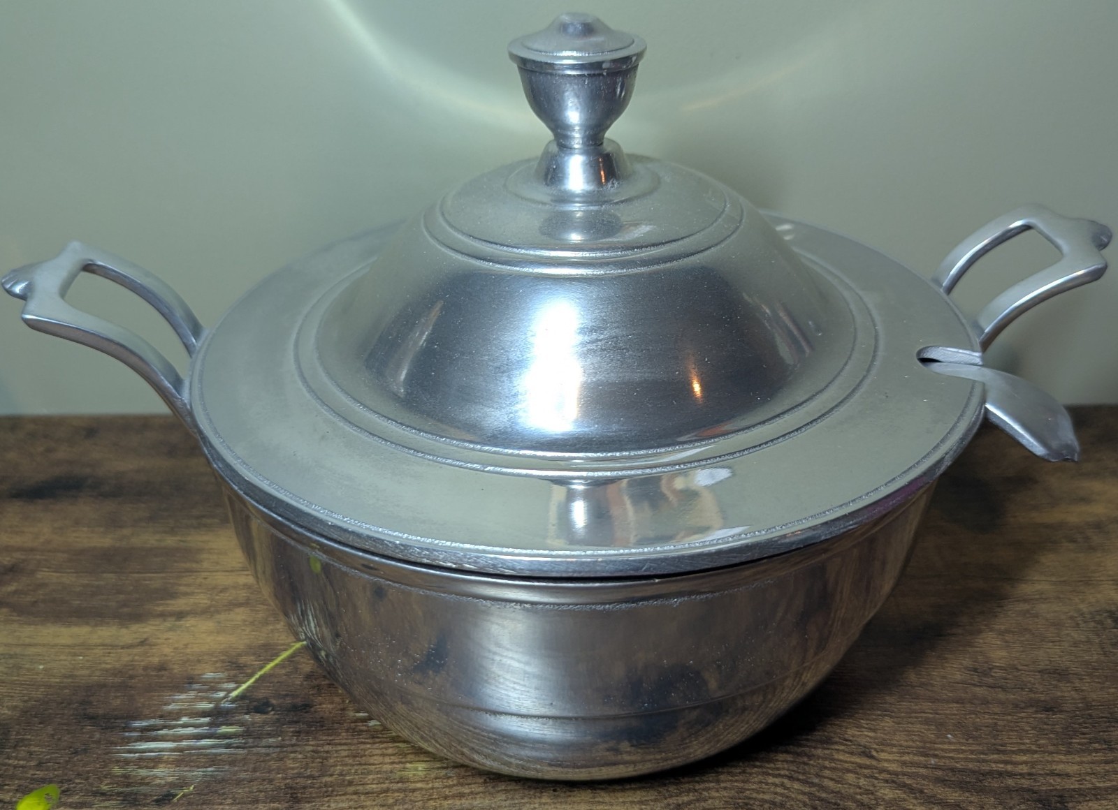 Wilton Armetale 9” Covered Soup Tureen Serving Bowl w/Lid & Original Ladle USA