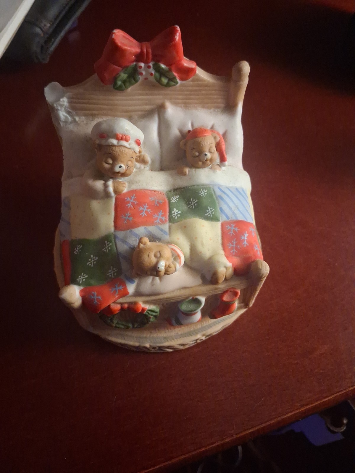 LUNDS LITES CHRISTMAS Sleepy Honey BEARS in bed MUSIC BOX Lefton 1983