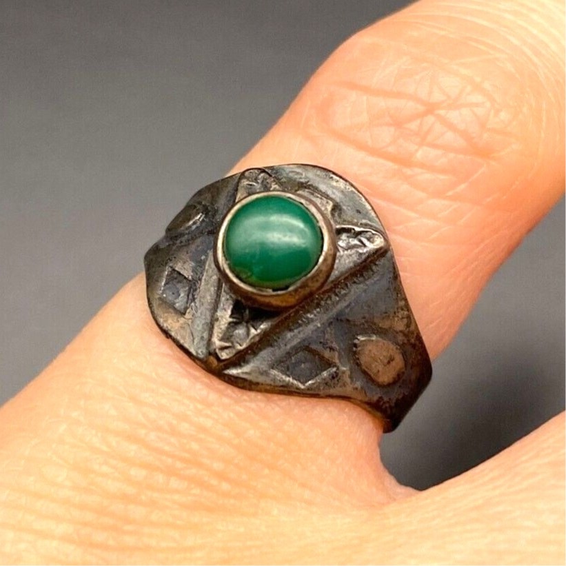 Petite Vintage Navajo Native Turquoise Arrow Silver Ring Size 3