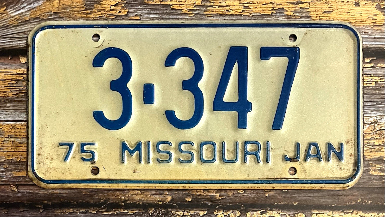 1975 Missouri License Plate 3-347 3347 *RESERVED NUMBER ERA PLATE* 1975 Missouri License Plate 3-347 3347 *RESERVED NUMBER ERA PLATE*
