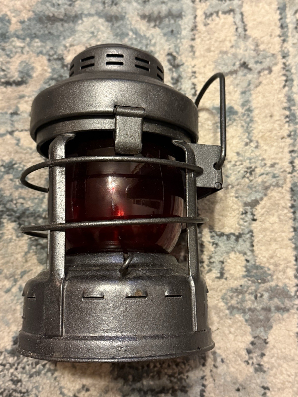 Vintage Embury Luck-E-Lite No. 25 Truck Wagon Contractor Lantern Red Globe