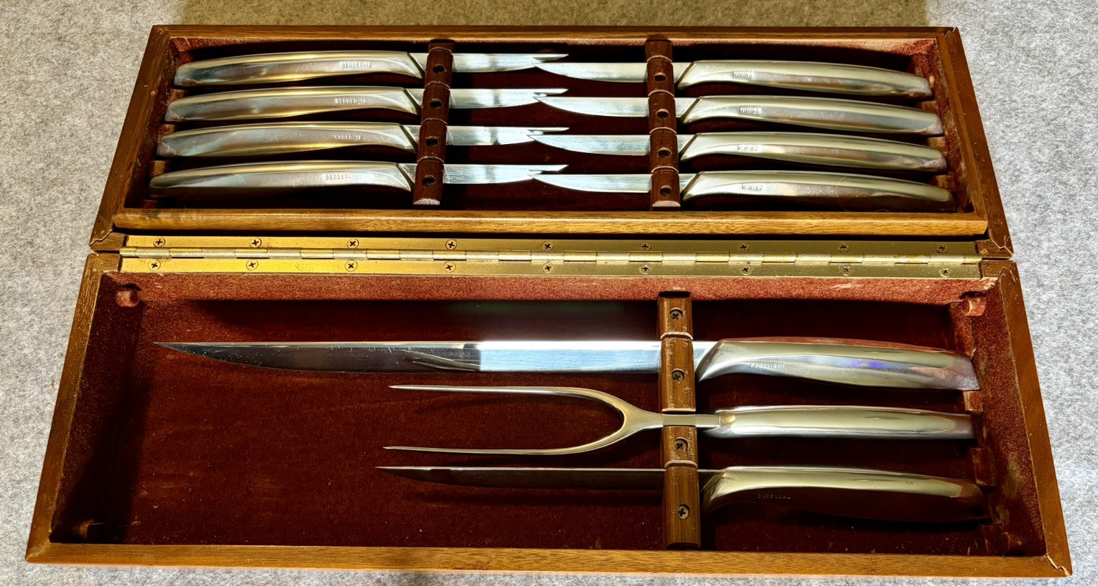 Vintage Gerber Legendary Blades 12 Pc Knife Set Walnut Case Excalibur Durendal