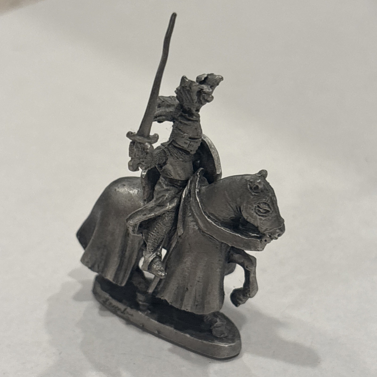 1981 Pewter Mounted Medieval Knight Sculpted by Ray Lamb for Superior Models D&D