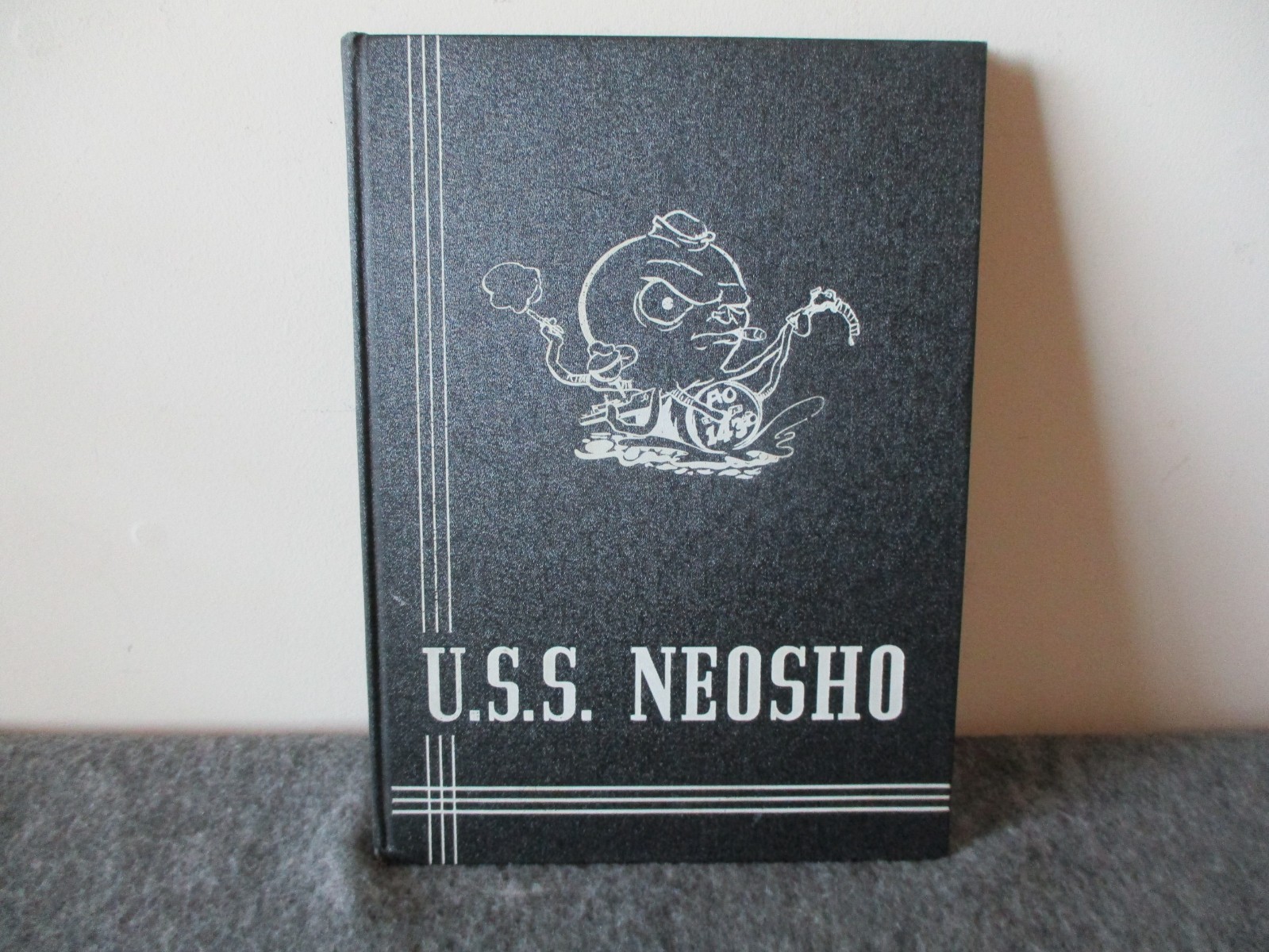 RARE U.S.S. NEOSHO (AO-143) CRUISE BOOK - US NAVY 1956 AUTHENTIC RARE U.S.S. NEOSHO (AO-143) CRUISE BOOK - US NAVY 1956 AUTHENTIC