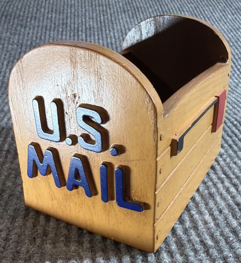 Vintage 1985 FTD Florists U.S. Mailbox Planter Faux Wood-grain Plastic Body USA