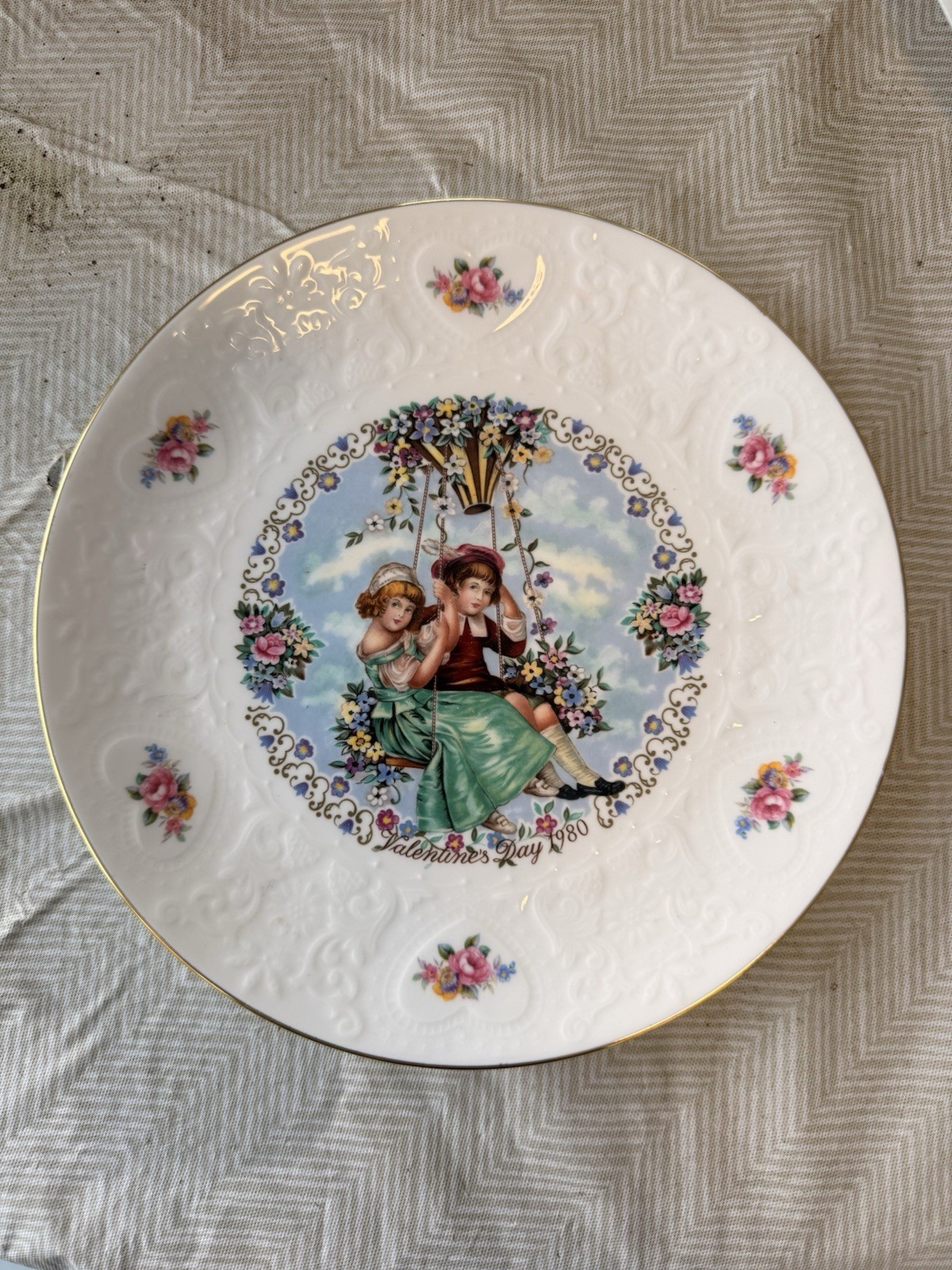 Vintage Valentines Day Plate by Royal Doulton 8.25\ Vintage Valentines Day Plate by Royal Doulton 8.25\