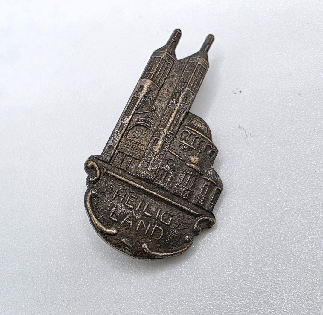 Vintage Heilig Land Castle Hat Pin Badge Pre WWII German Souvenir Germany