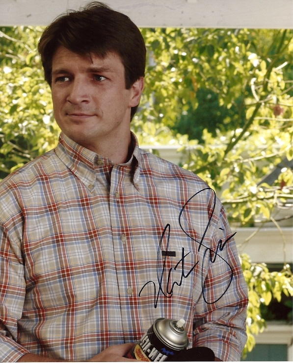 Nathan Fillion Castle/Firefly/The Rookie AUTOGRAPH Photo Nathan Fillion Castle/Firefly/The Rookie AUTOGRAPH Photo