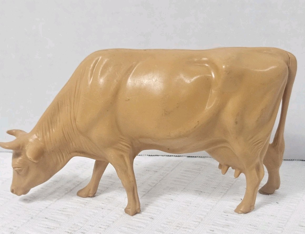Vintage Hartland Plastics Jersey Cow Figurine - Tan / Butterscotch Color