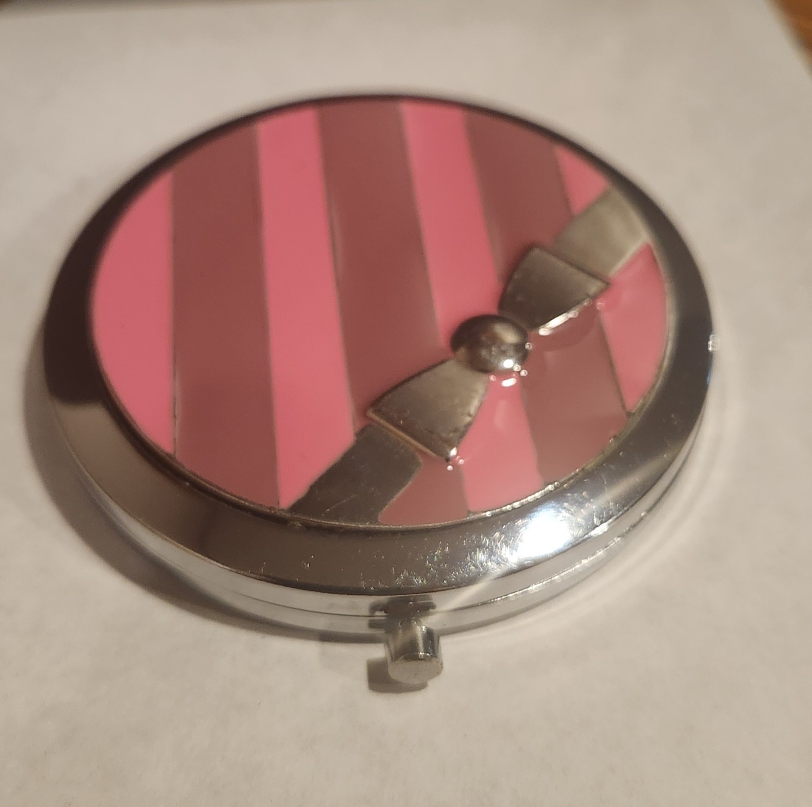 RARE Henri Bendel Compact Pocket Mirror Pink Stripes Silver Bow - Clean Glass