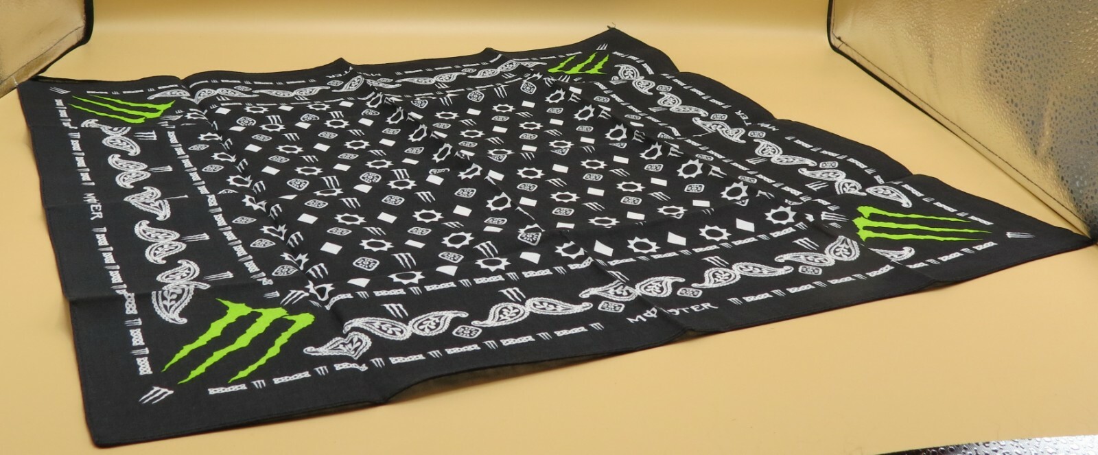 Monster Energy 21