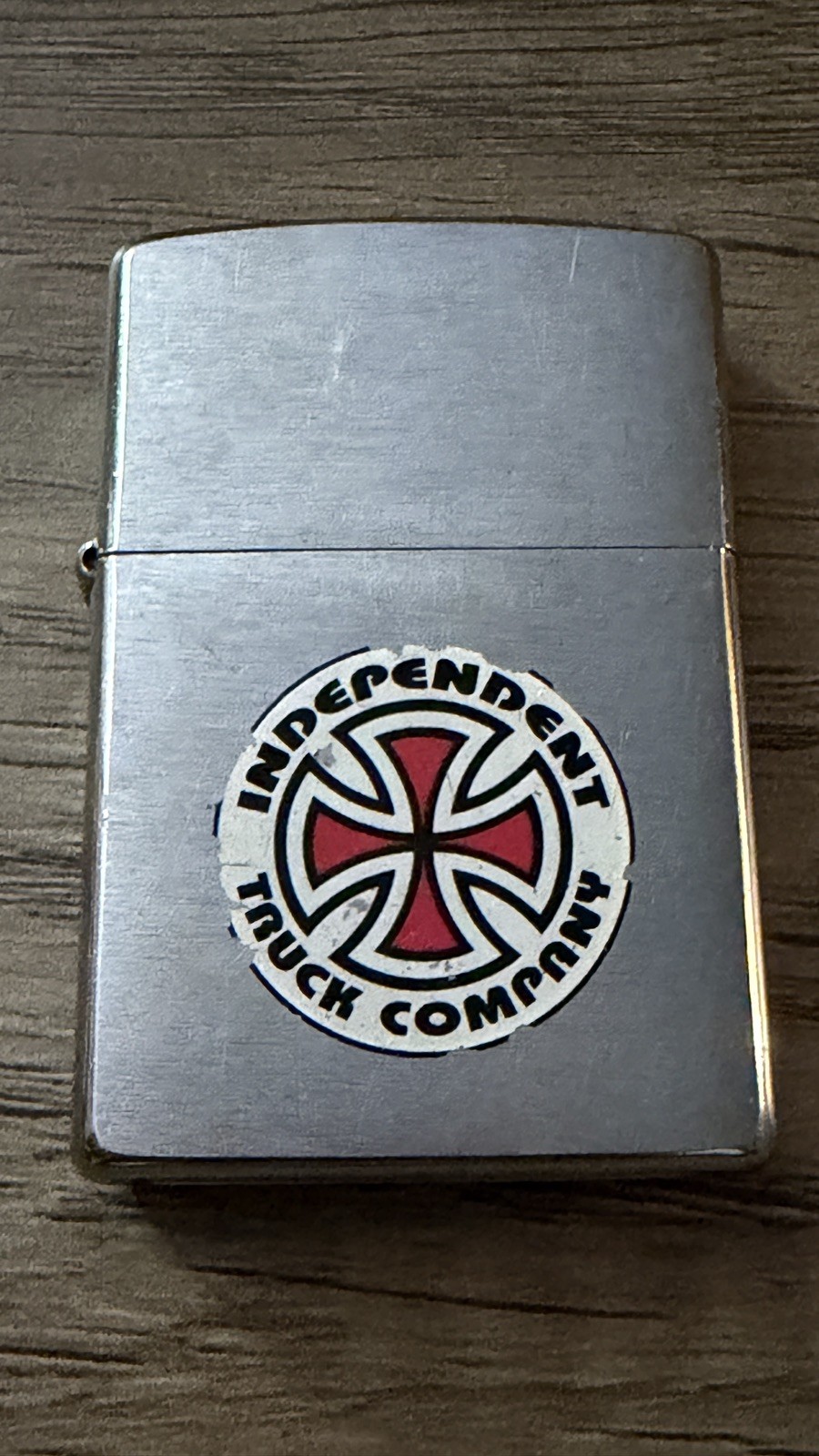 Vintage Zippo Independent Truck Company Rare Red Skate Sk8 Skateboard 1998 🛹 Vintage Zippo Independent Truck Company Rare Red Skate Sk8 Skateboard 1998 🛹