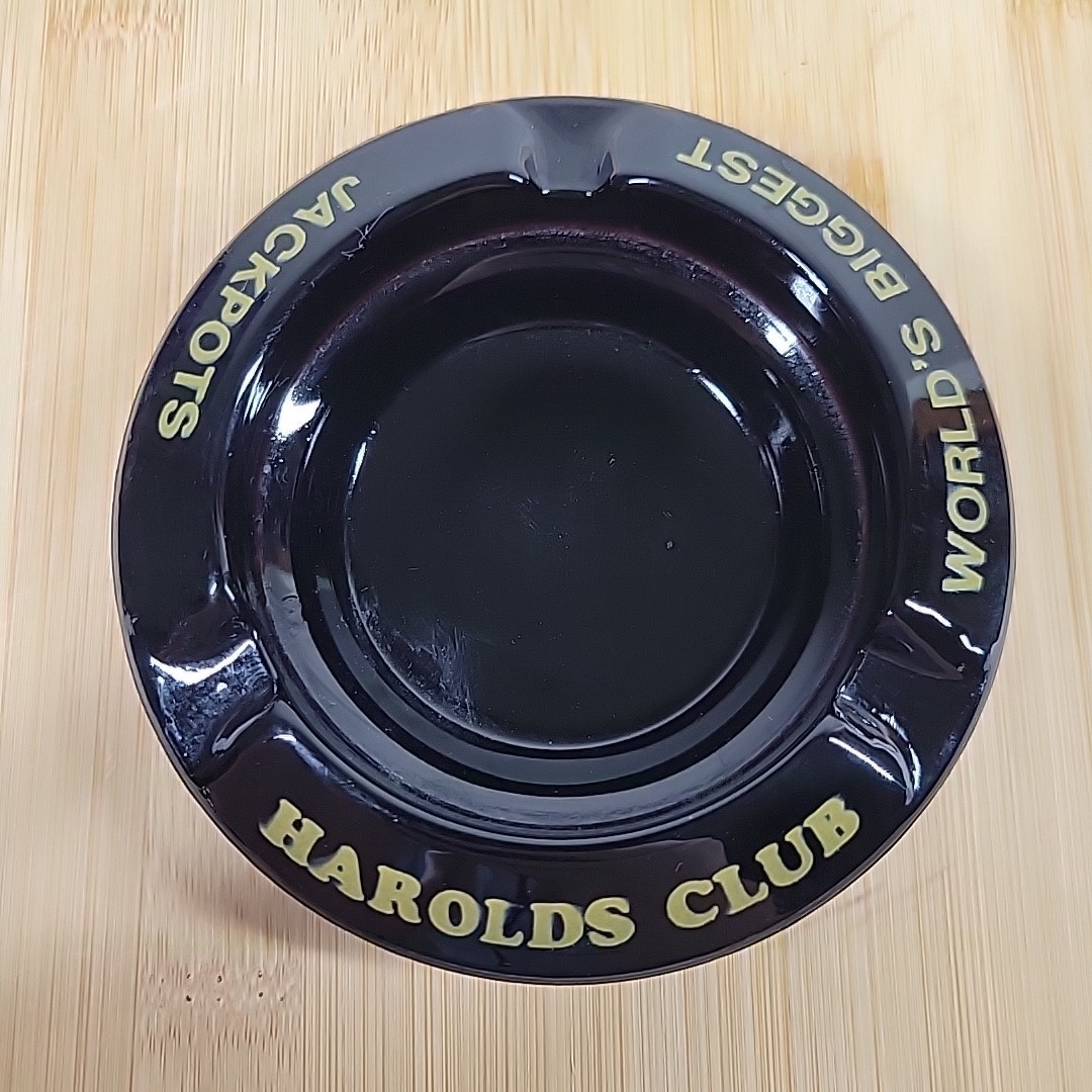 VTG Harold's Club Round Black Ashtray Gold Logo World's Biggest Jackpots Casino