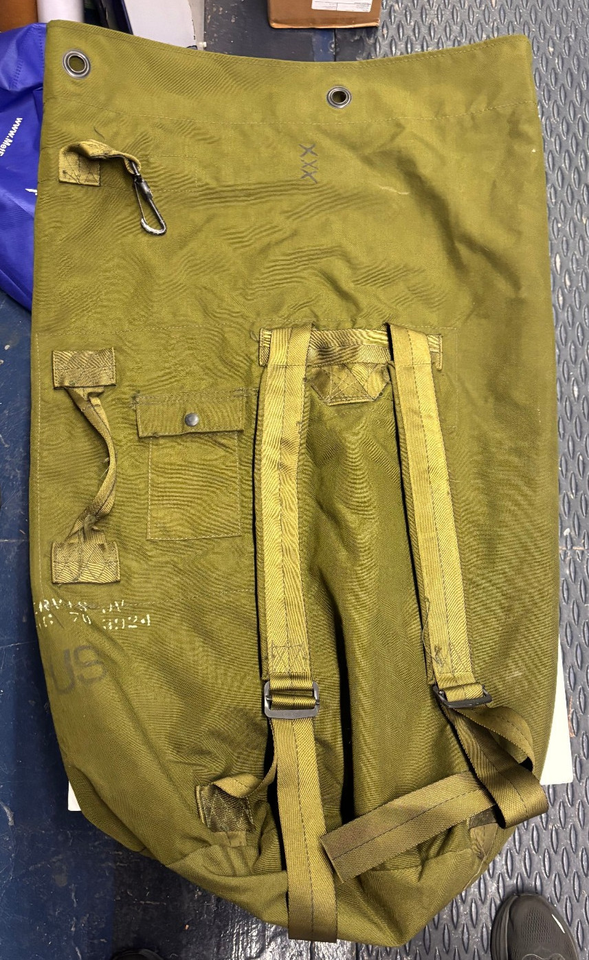 US Military Duffle Bag OD Green Canvas Backpack Straps Vietnam Era 1970s Army