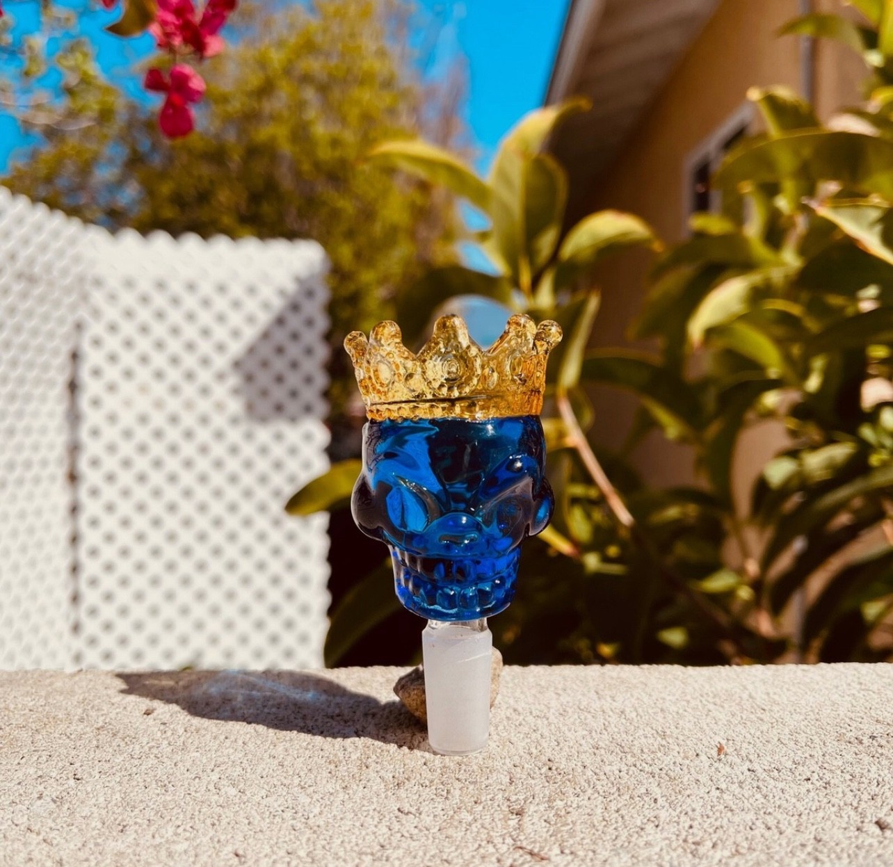 Premium 14mm Thick Glass Blue Skull King in Crown Bowl Head for Bong Repalcment