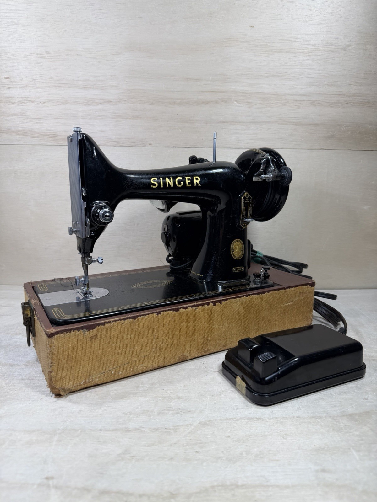 Vintage 1955 Singer 99K Portable Sewing Machine With Pedal (no top case) Tested