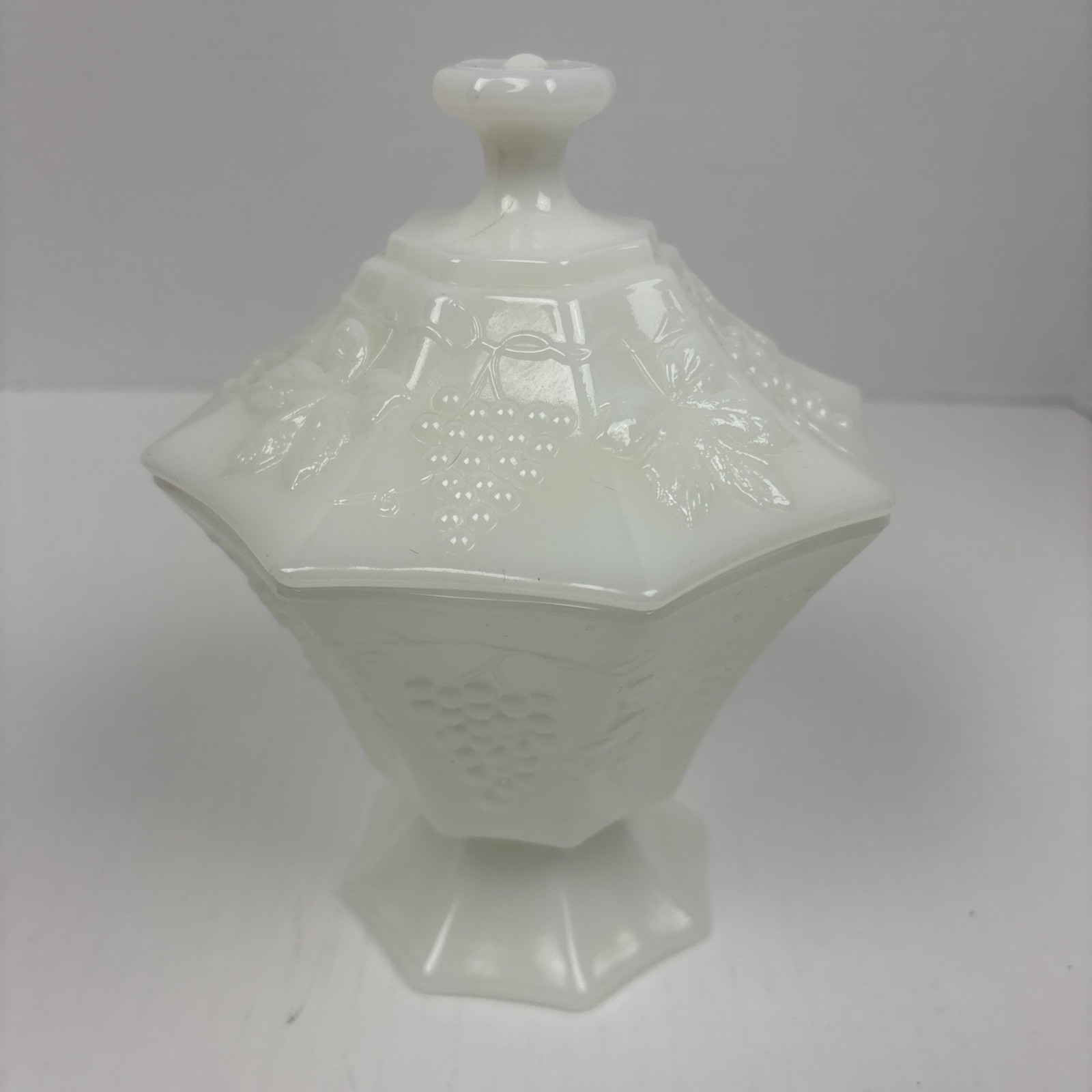 Vintage Anchor Hocking Milk Glass Dish With Lid Grape Leaves Embossed Candy Nut