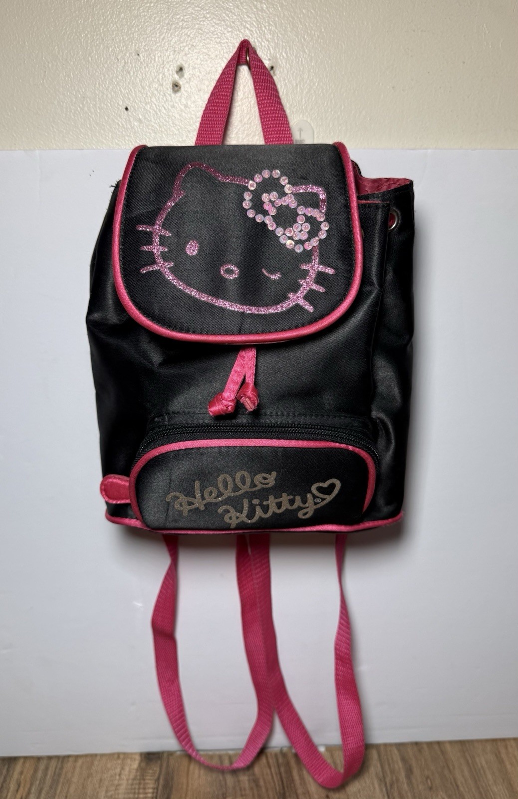 Rare Vintage Y2K 2007 FAB STARPOINT Sanrio Hello Kitty Black/Pink Mini Backpack