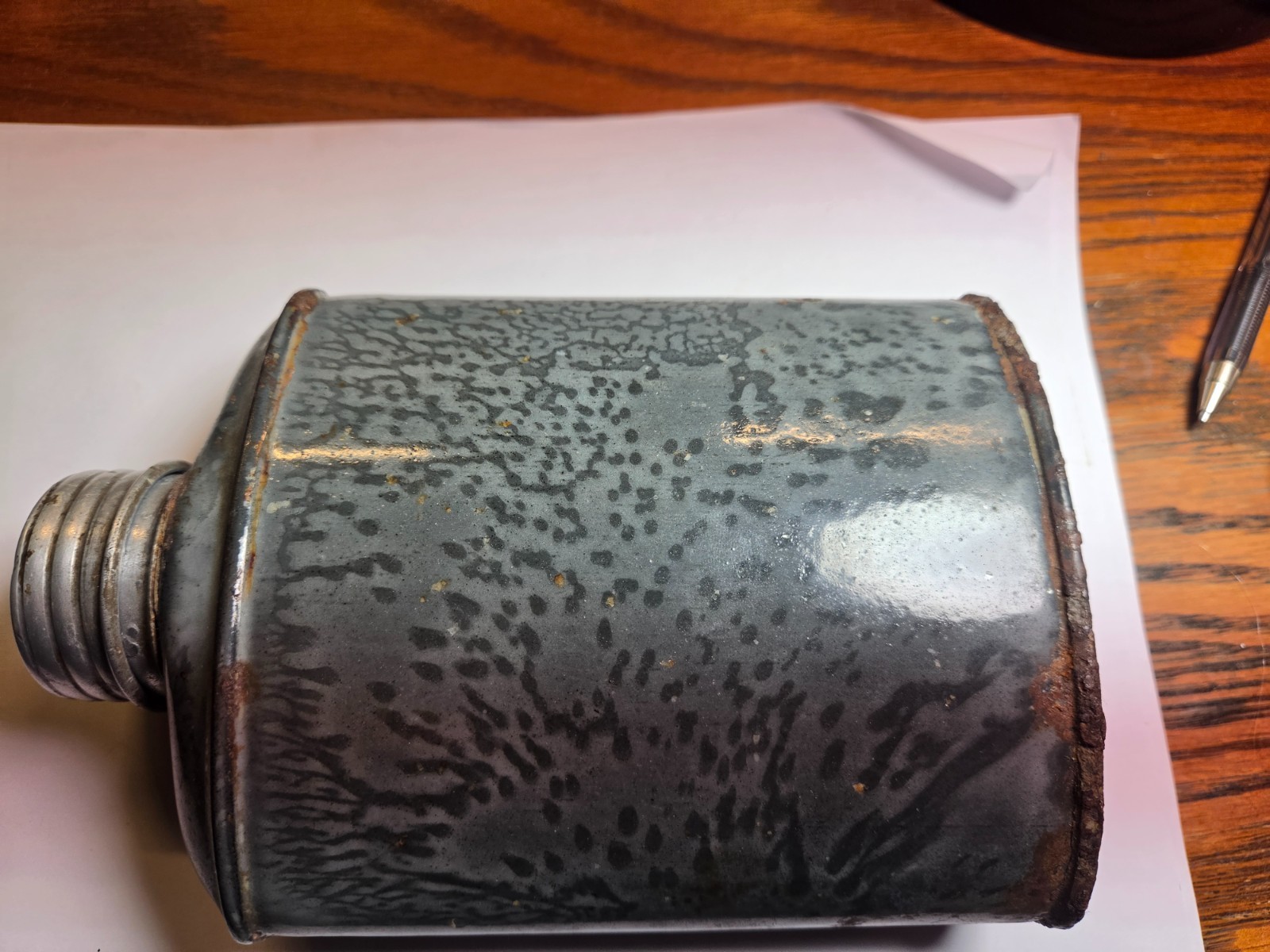 VINTAGE GRAY ENAMALWARE CANTEEN DOSE NOT LEAK