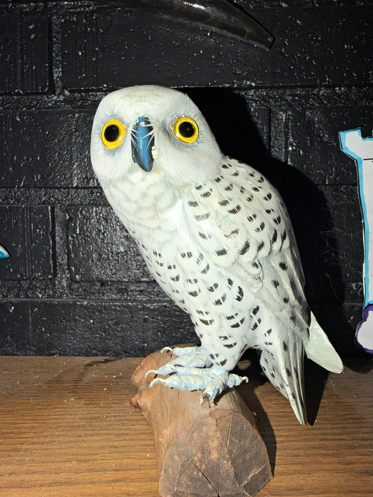 Snow Owl Bird hand carved 