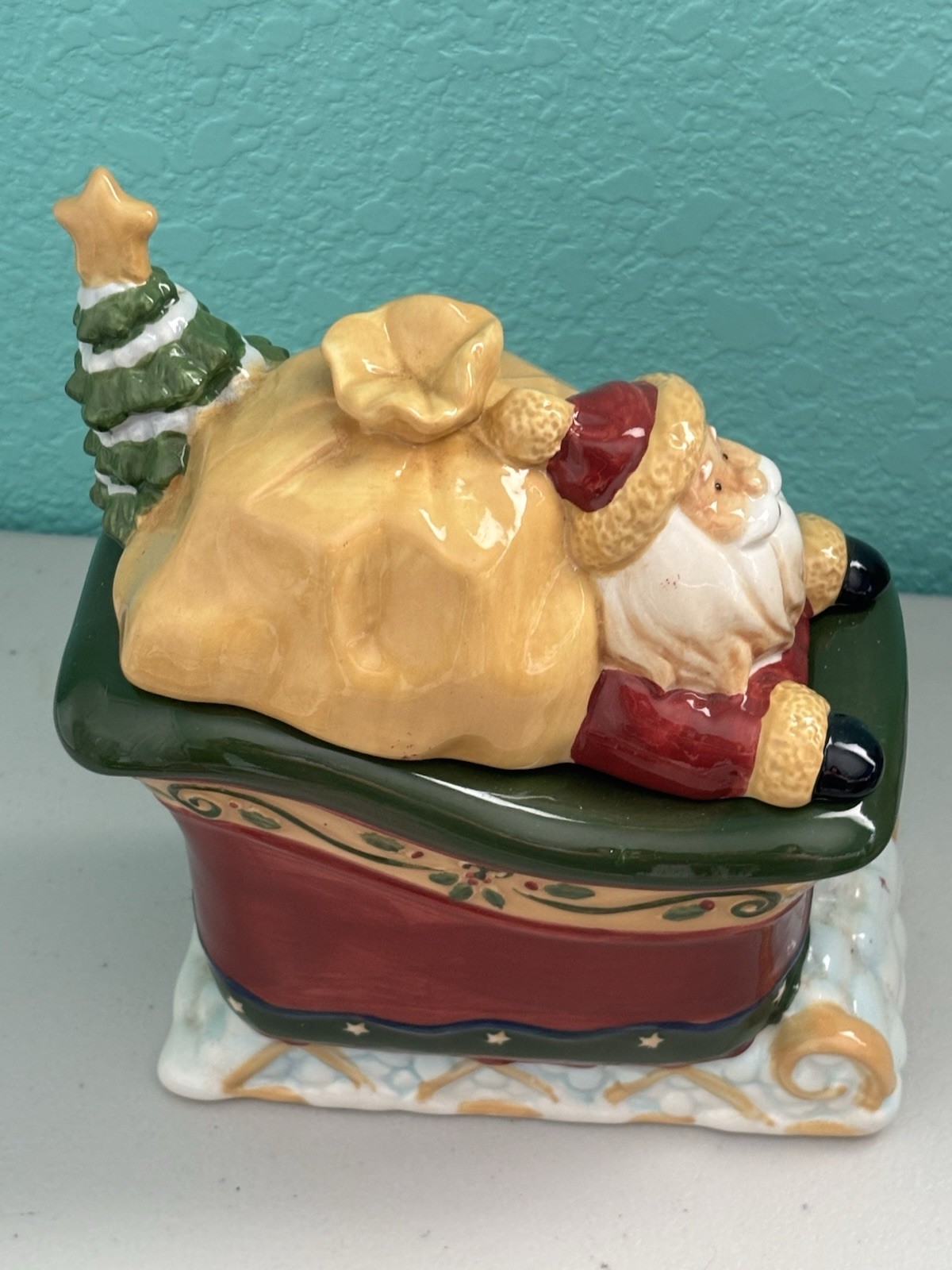 Teresa Kugut Santa And Sleigh Covered Candy Dish Trinket Box