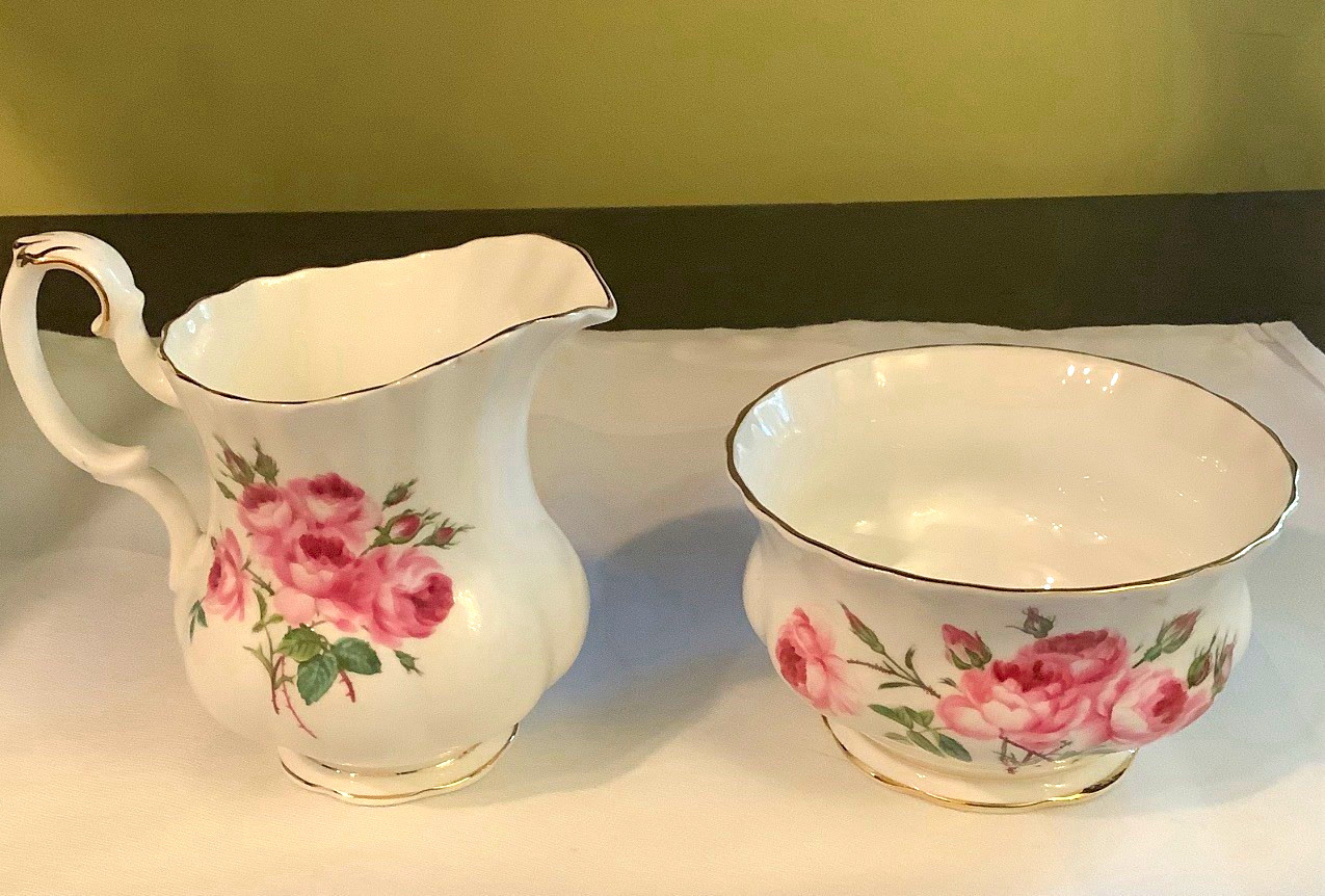 Royal Albert Bone China England Floral Pink Rose Creamer & Sugar Bowl Set