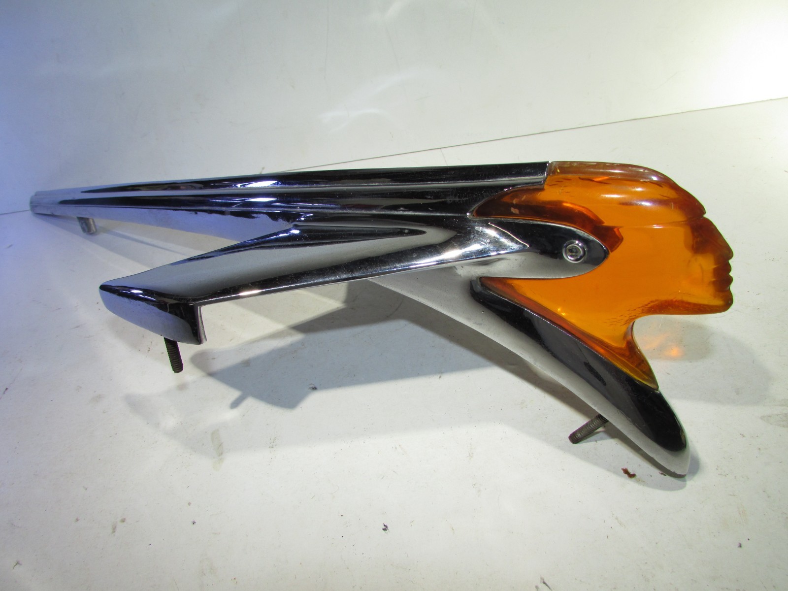 1950 PONTIAC Chieftain Accessory Hood Ornament Super Streak Streamliner VERY NIC