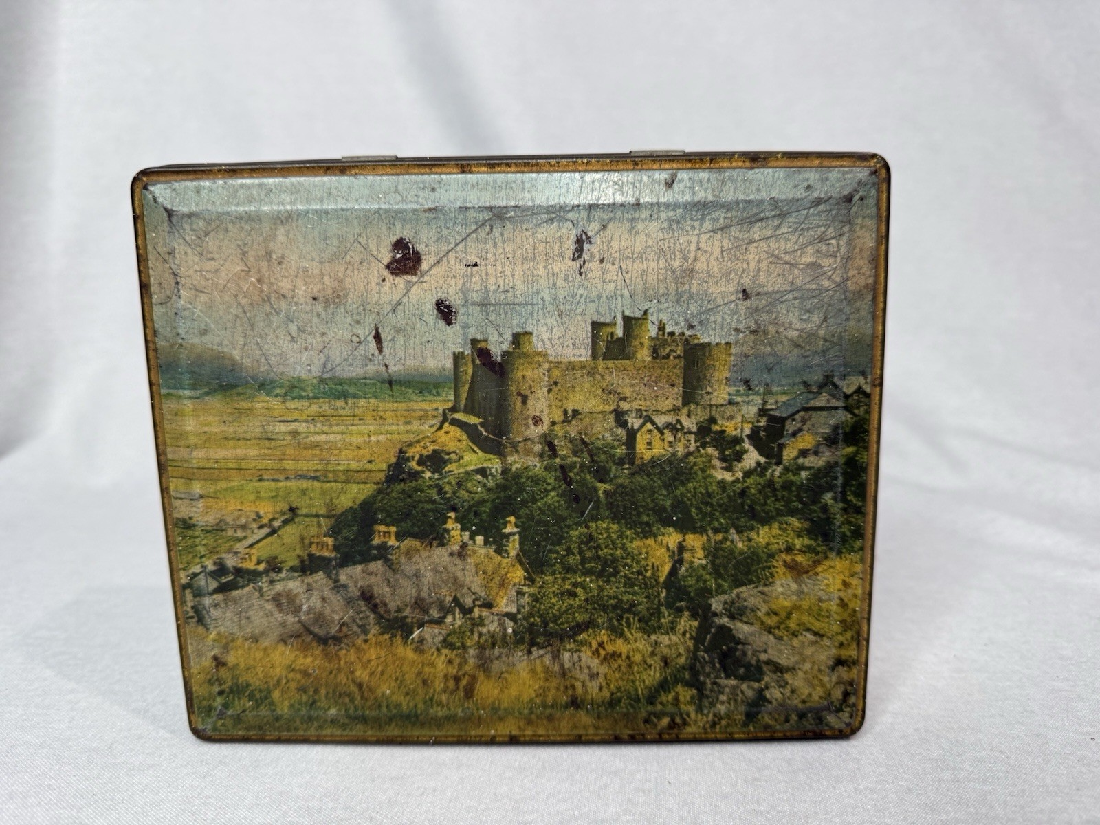 VTG Harlech Castle Sweets Tin Edward Sharp & Sons Ltd. for Queen Elizabeth II