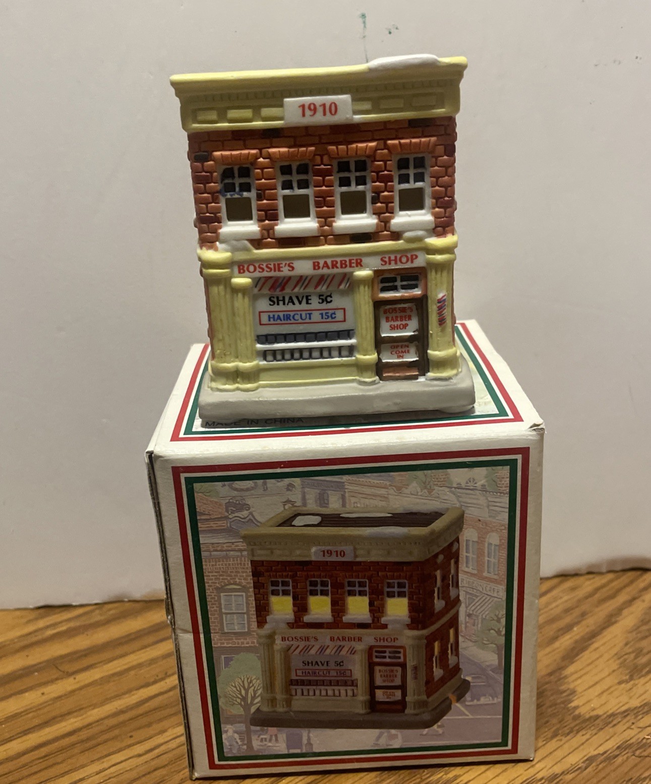 NEW VTG 1993 Home Town America Porcelain Bossie's Barber Shop 4” Tall NOS