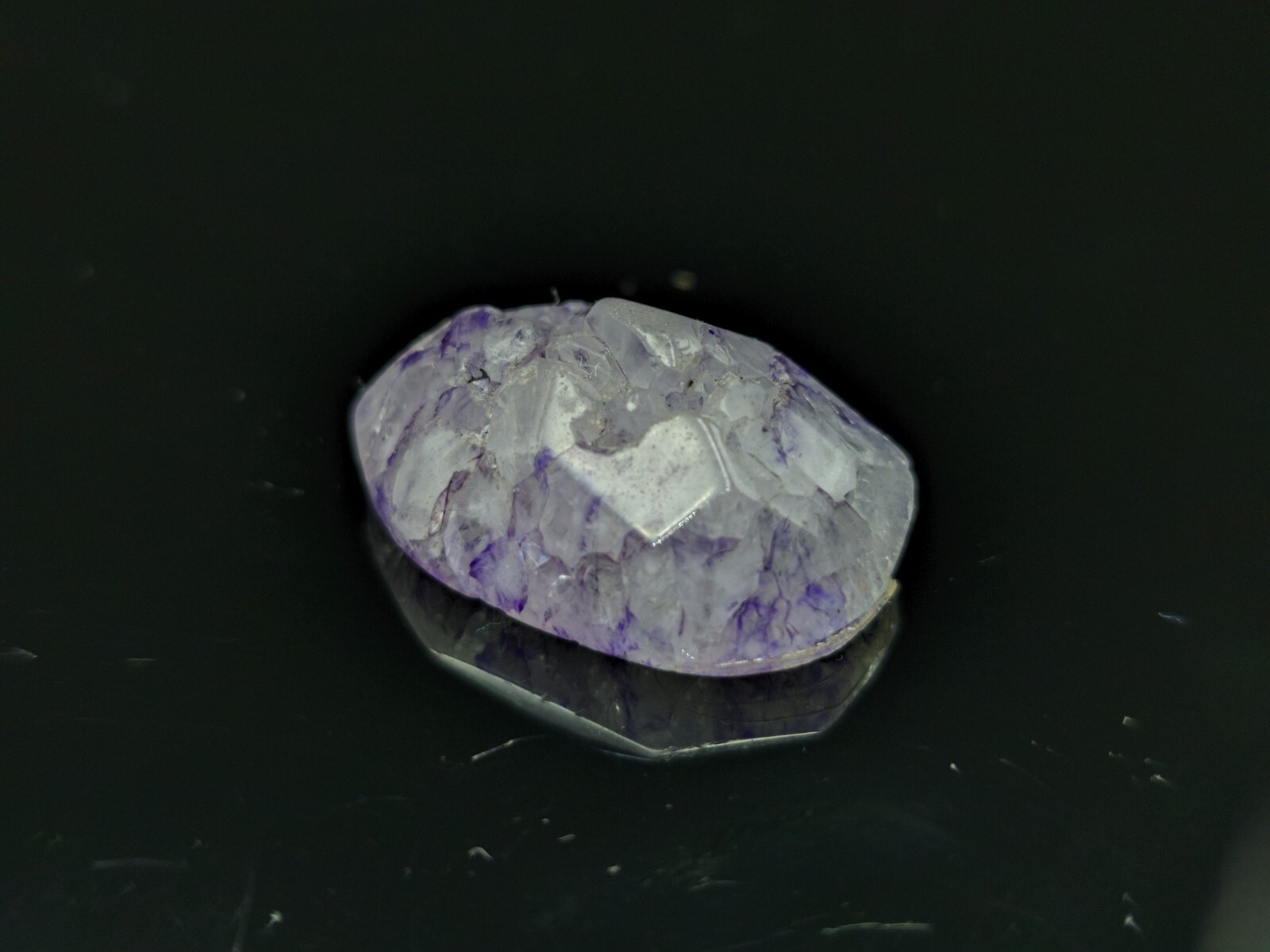 Unique polished amethyst. 5.3 g