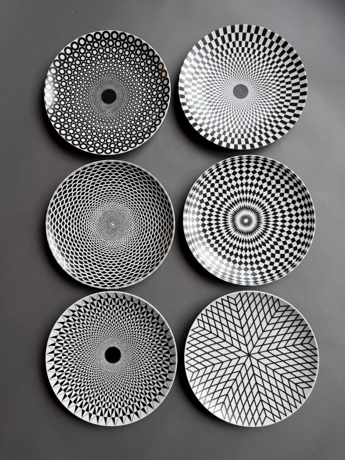 Fornasetti EGOCENTRISMO PLATES (SET OF 6) Piero Fornasetti, Italy Mint w/ Box