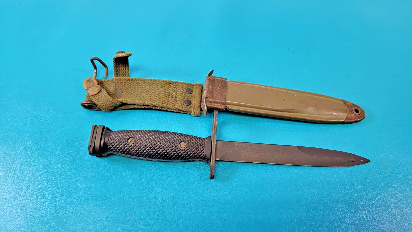 Vintage US Military Bayonet Knife IMPERIAL + USM8A1 Scabbard TR1698