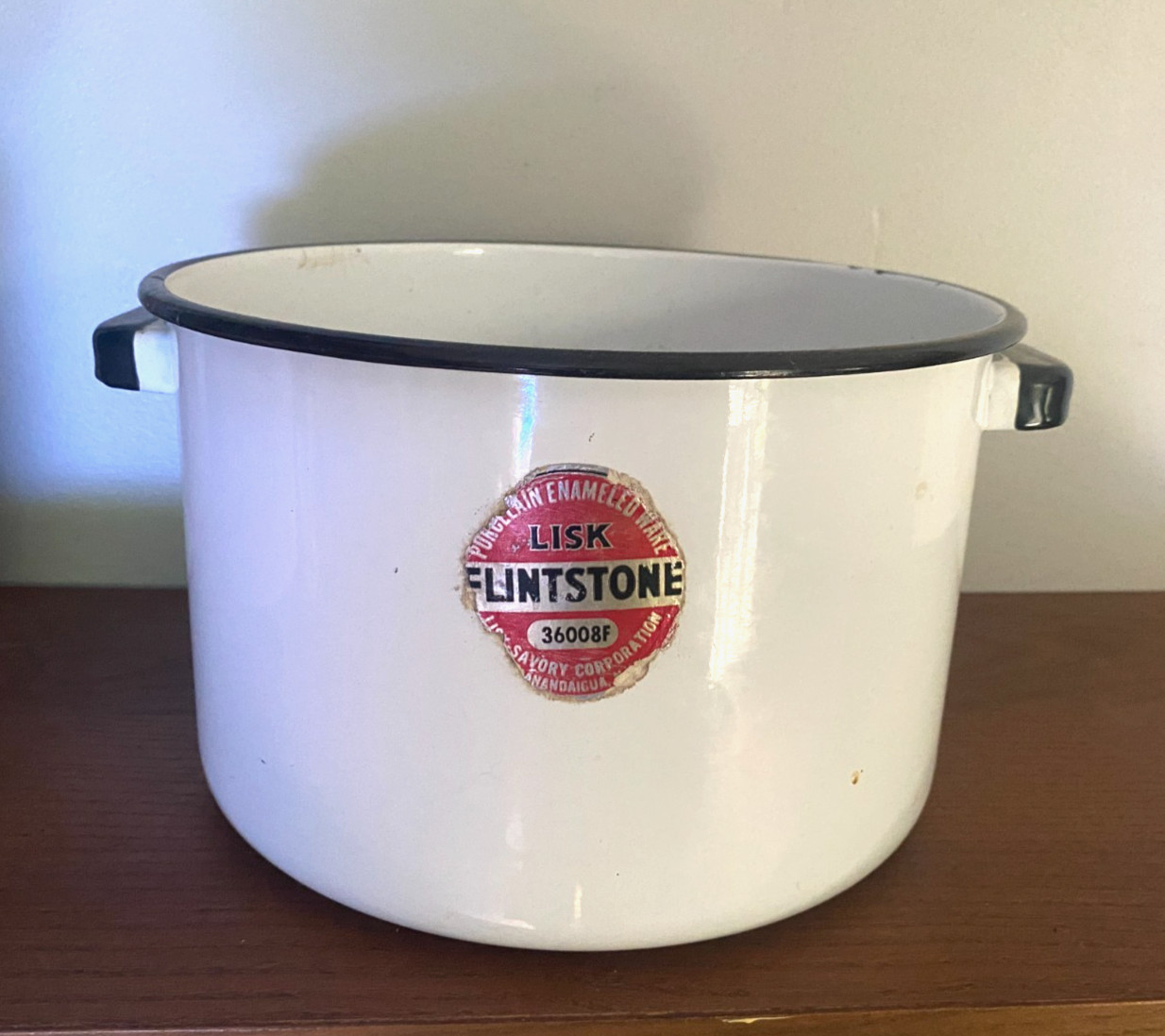 VINTAGE LISK 36008F FLINTSTONE Porcelain  Enamelware 8