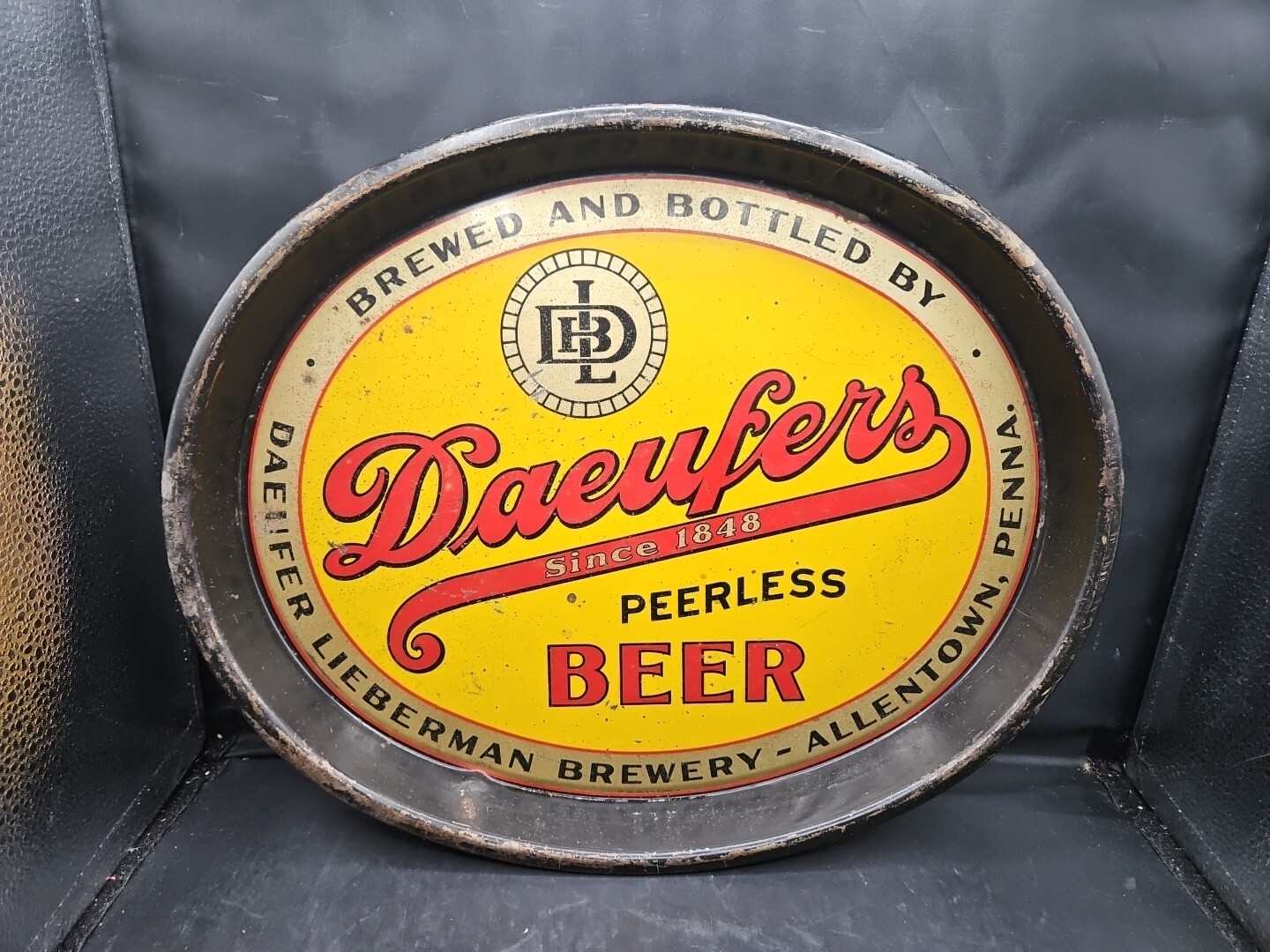 Vintage Daeufer-Lieberman Oval Brewery Tray Allentown, PA  1930's