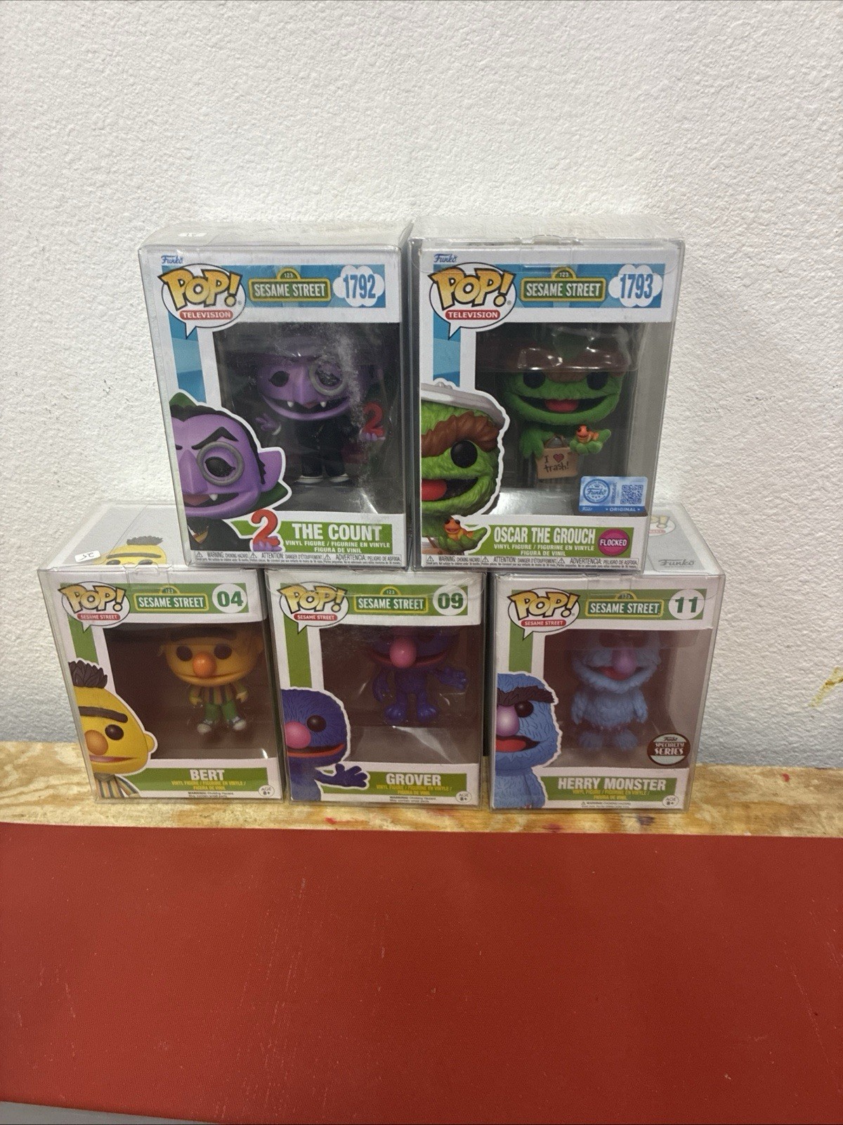 Funko Pop Sesame Street Set Of 5. 04, 09, 11, 1792 & 1793 W Protectors Funko Pop Sesame Street Set Of 5. 04, 09, 11, 1792 & 1793 W Protectors