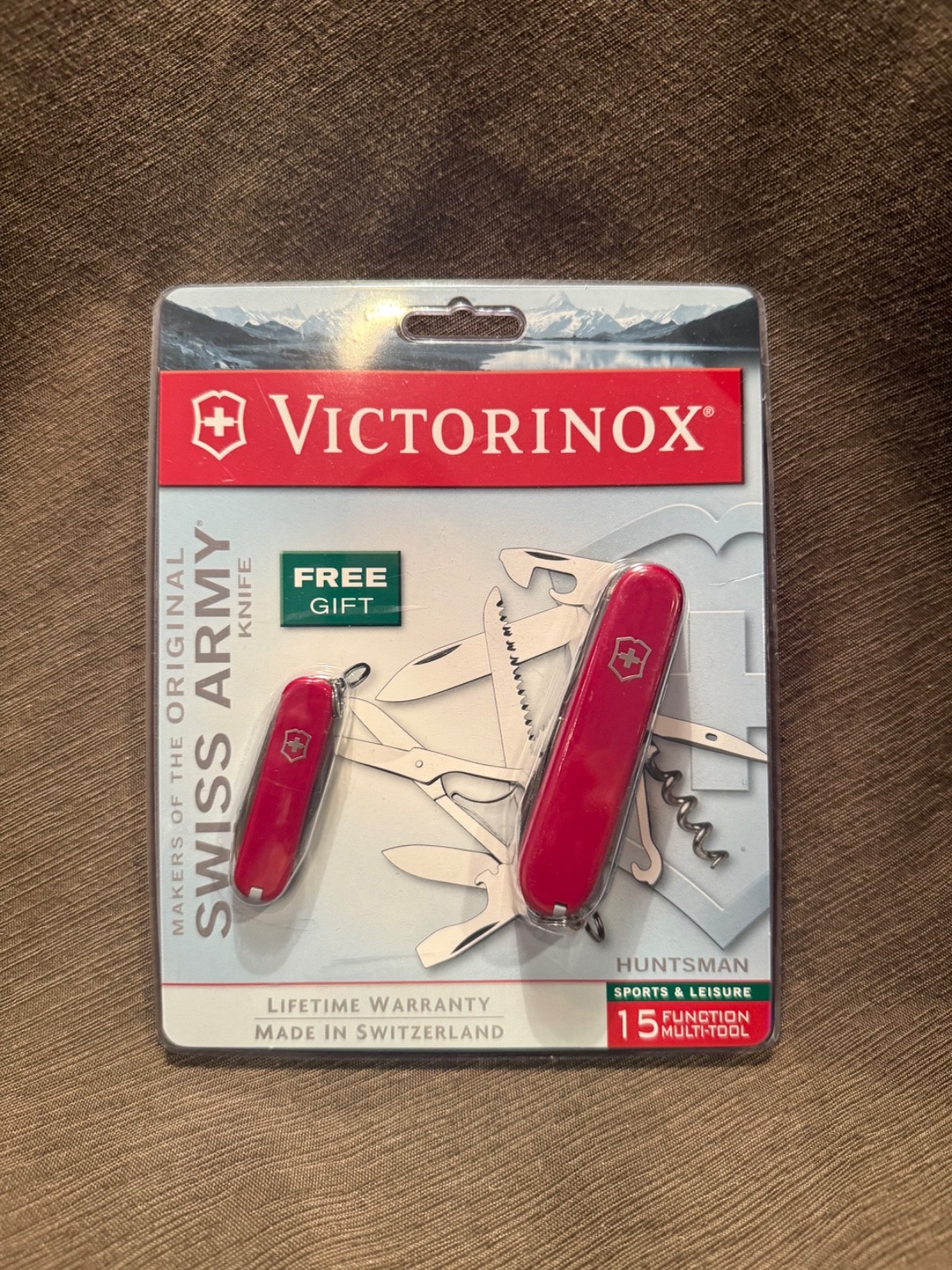 Victorinox Huntsman 15-Function SAK + Classic SD Gift Set NOS Sealed Switzerland