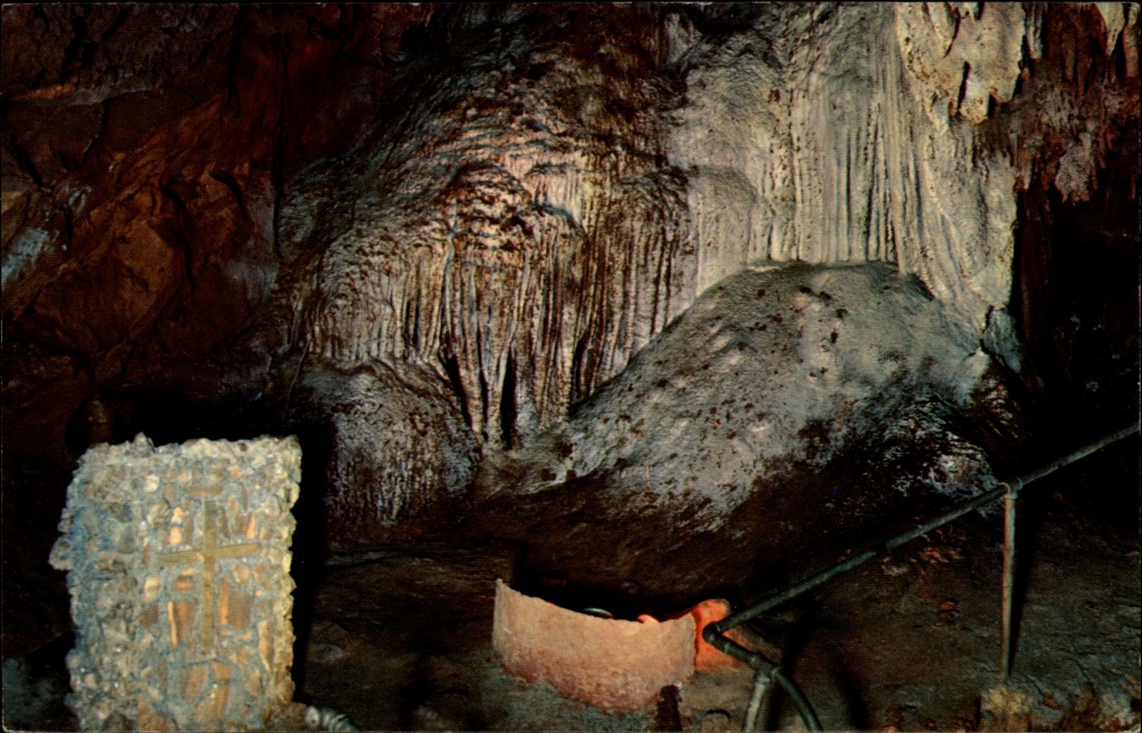 Park City KY Bridal Altar Onyx Cathedral Diamond Caverns postcard y869 Park City KY Bridal Altar Onyx Cathedral Diamond Caverns postcard y869