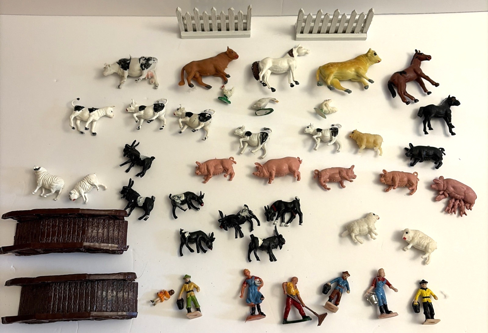 Vtg Plastic Farm Animal People Figure Lot 40+ Pcs Bridges Train Board Layout HK