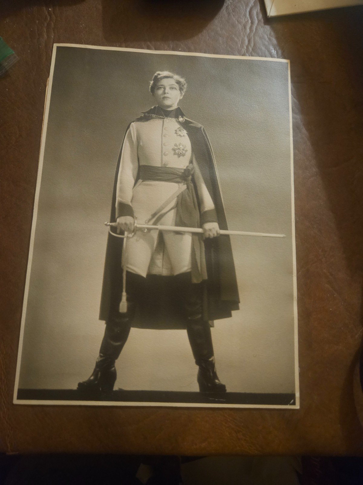 VINTAGE 3 PHOTO & 1 PROGRAM LOT CORNELIA OTIS SKINNER & EVA LE GALLIENNE
