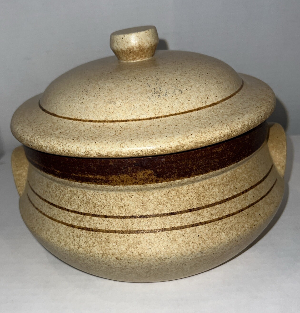 Pottery Craft 2 Quart Covered Casserole Crock w/Lid USA Natural Brown