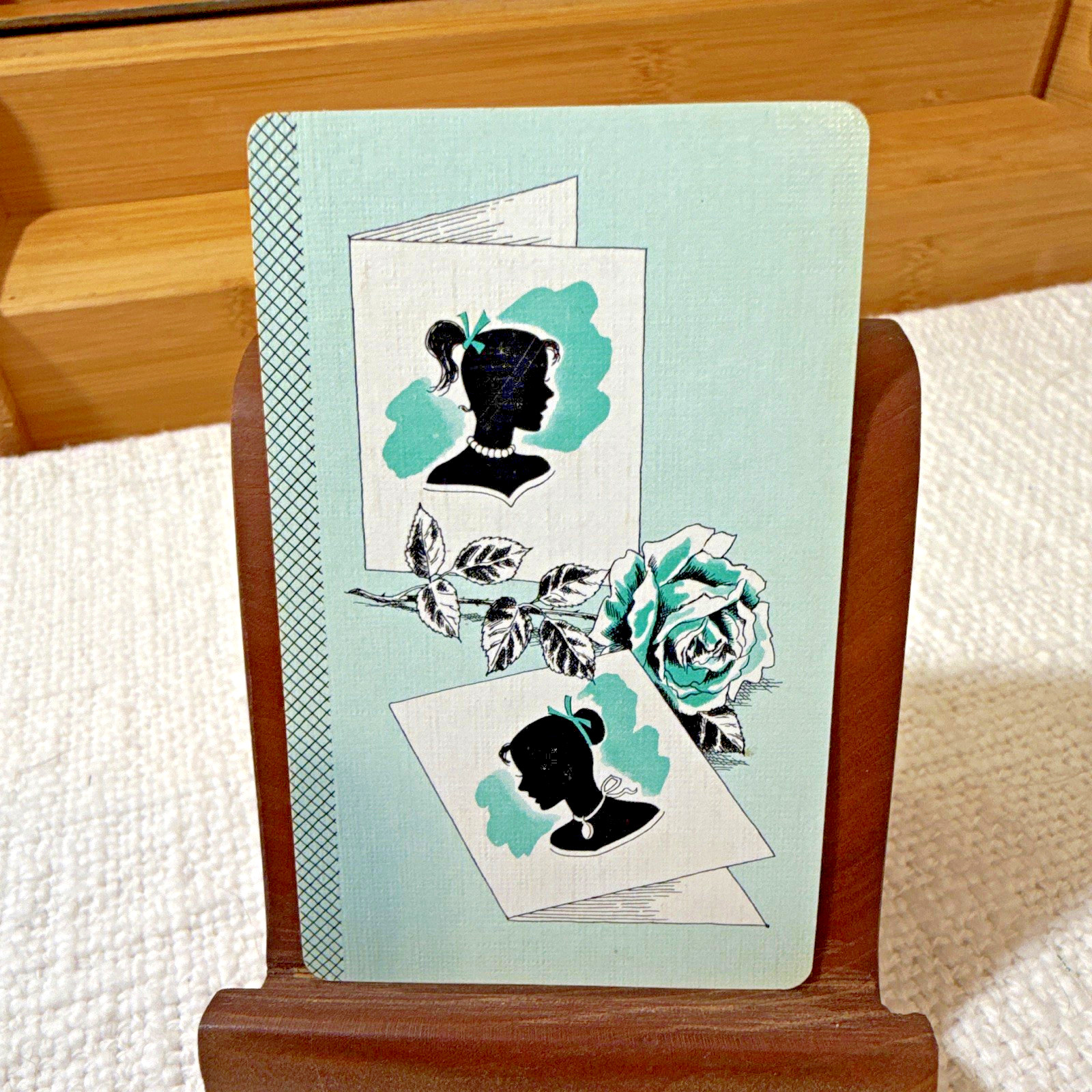 Vintage Linen Silhouette lady Single Playing Card- Light Green