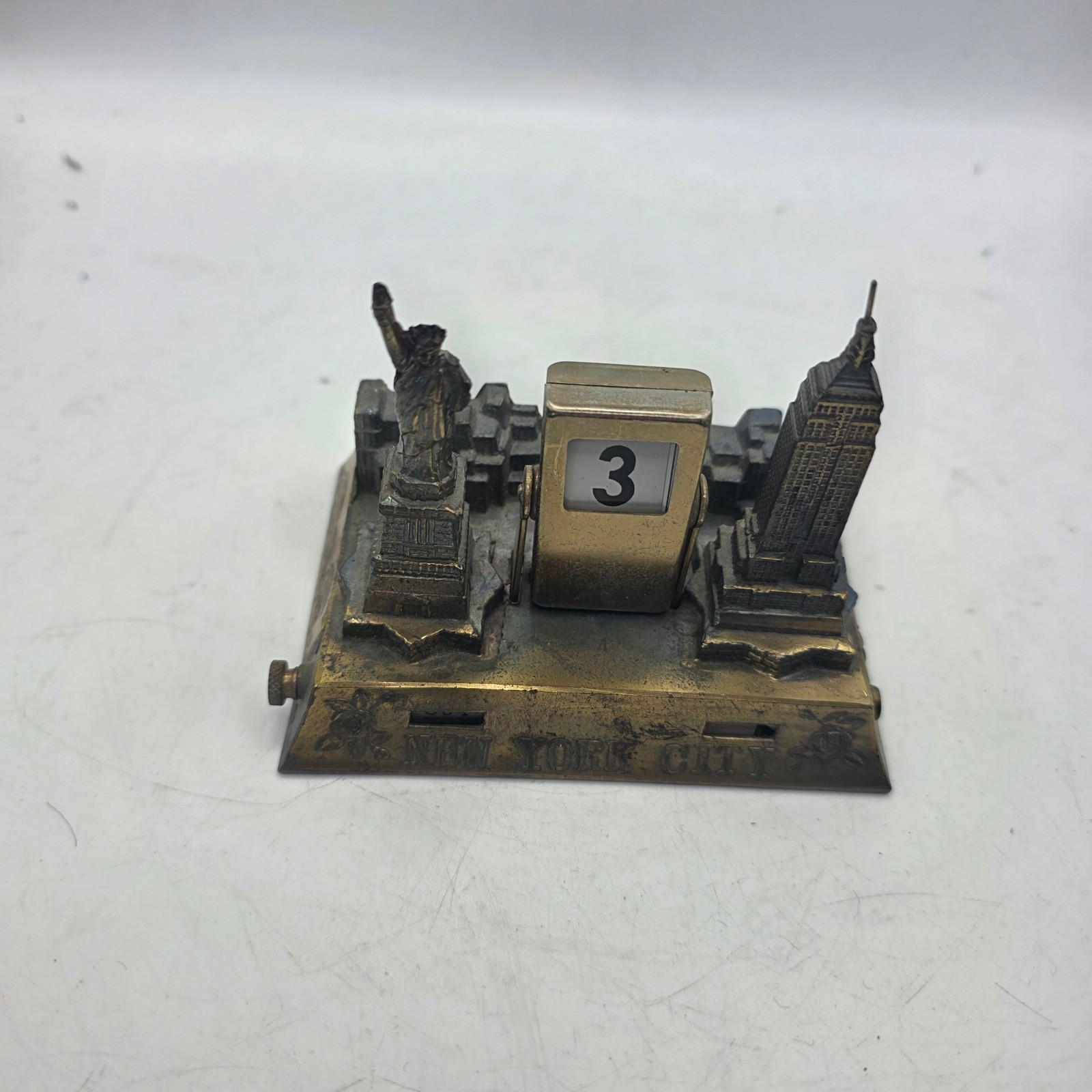 Vintage New York City Perpetual Desk Calendar Statue Liberty Empire State Brass Vintage New York City Perpetual Desk Calendar Statue Liberty Empire State Brass