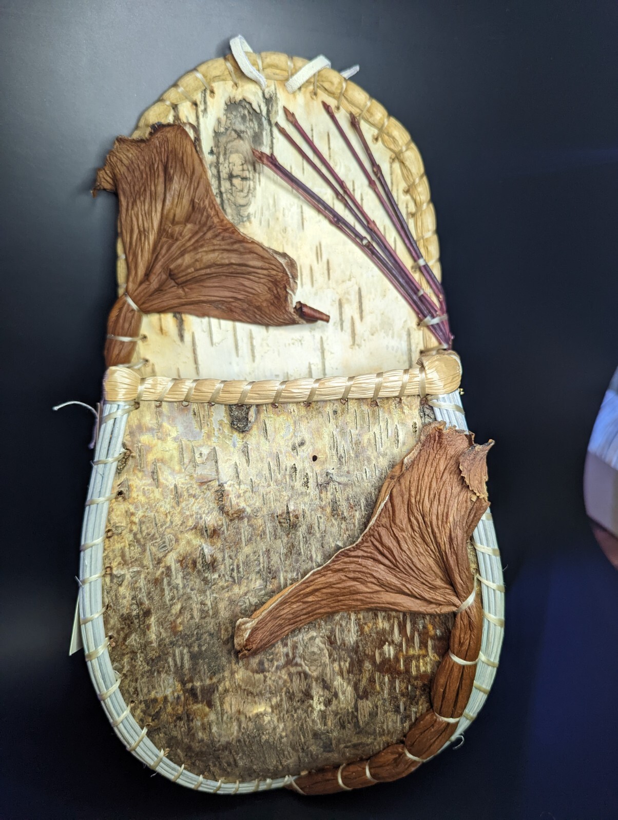 VTG Native American Handmade white birch bark wall pocket CREATIVE CONNECTION 93