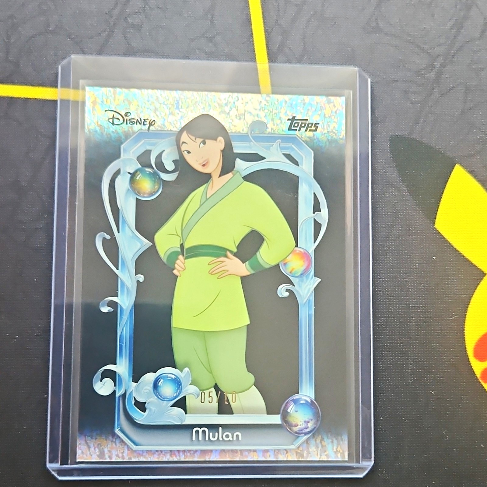Topps 2025 Disney Mulan #158 Mulan Parallel/Variety Serial /10 Trading Card