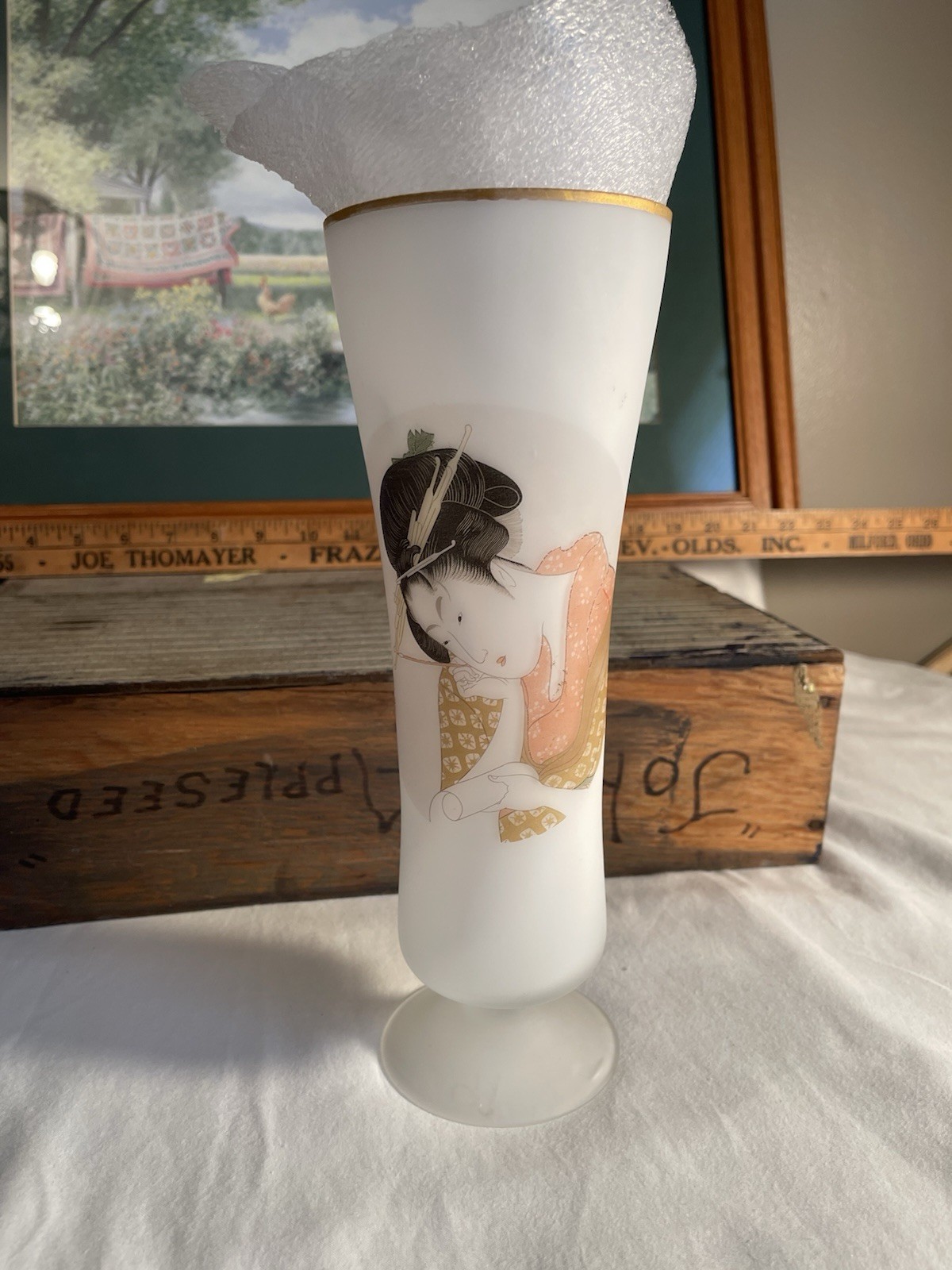 Vintage White Glass Vase Napcoware Satin 10” Japanese Woman Geisha Made In Japan