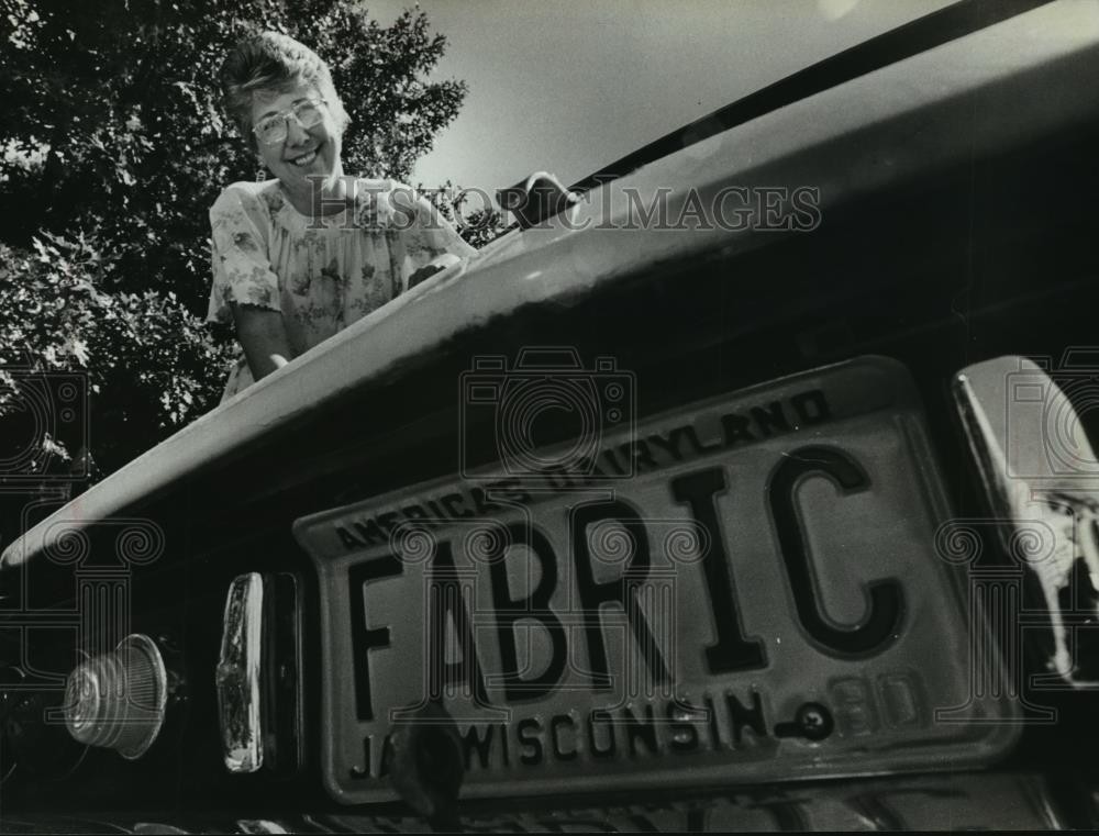 1979 Press Photo Home Economics Professor Lenore Landry's License Plate 1979 Press Photo Home Economics Professor Lenore Landry's License Plate