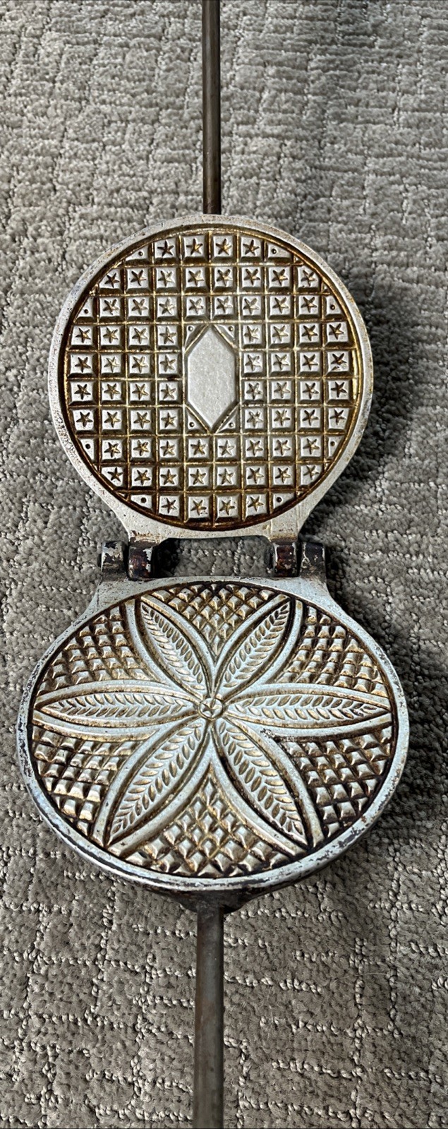 C Palmer Pizzelle Maker West Newton PA No 1R Stovetop Italian Cookie Waffle Vtg