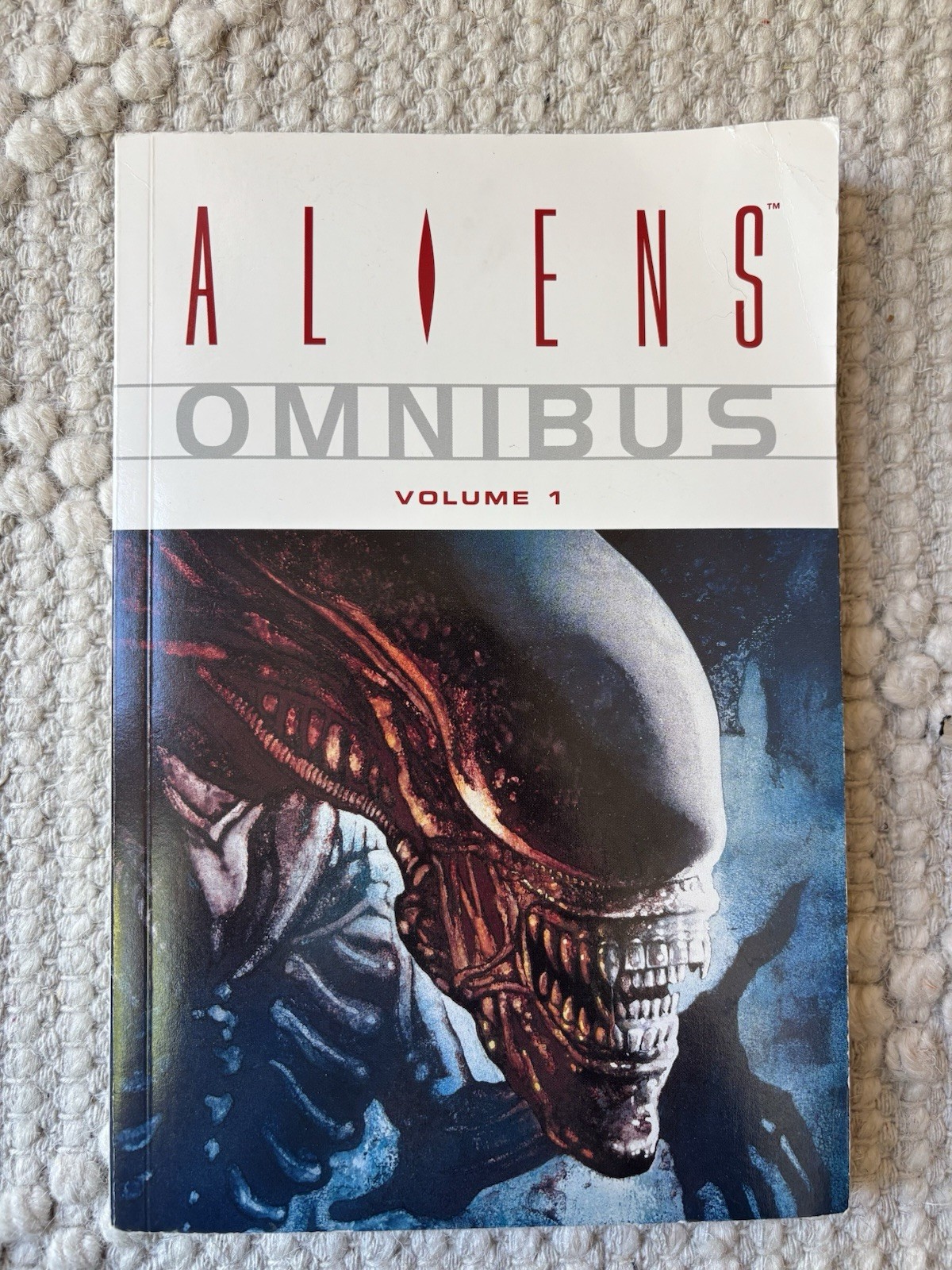 Aliens Omnibus Vol.1 Dark Horse Comics, First Edition June 2007