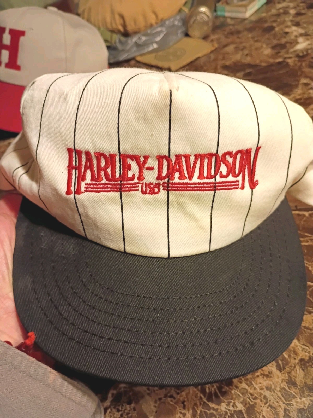 Vintage 90s Harley Davidson USA White Pinstripes Red Embroidered Logo Snapback 