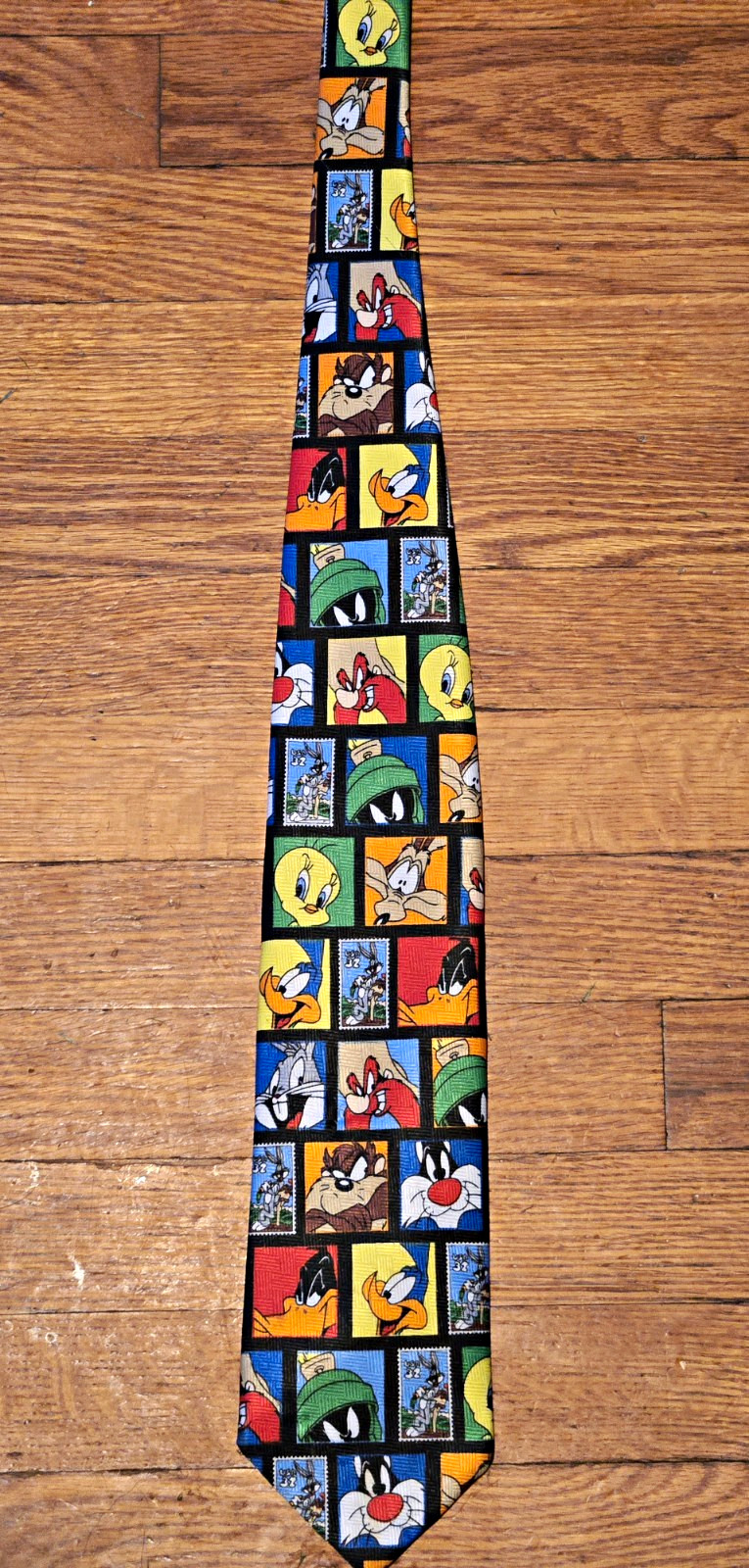 Vintage 1997 Looney Tunes Stamp Collection Men\'s Tie